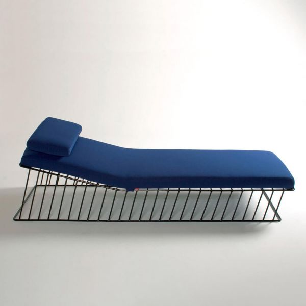 Wired Italic Chaise - Outdoor