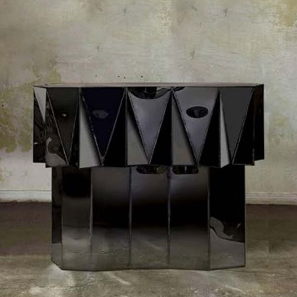 Jagged Edge Console