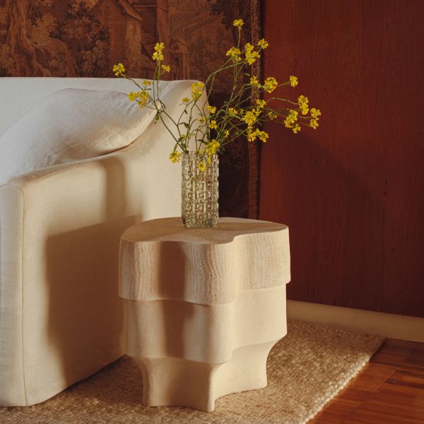 Cavus Side Table 02
