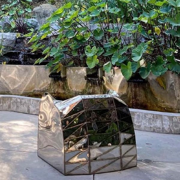 Organic Loop Chair Metal