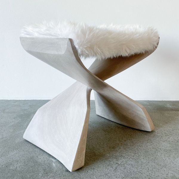 Twentieth_Thomas-Newman-Studio_Evolution-Stool_1x1